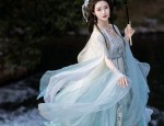The Splendor of Song Dynasty Hanfu:The Elaborate Robe of Xiapei
