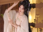 Enchanting Moments in a Little Girls Hanfu Ancient Costume Journey