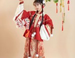A Modern Twist on Traditional Cheongsam:The Short-sleeved Qipao Jacket