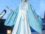 Tang Princess in Hanfu Style:A Fairy-like Vision of a Girl Child in Ancient China