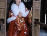 The Story of a Student in a Bone-Eroded Cheongsam