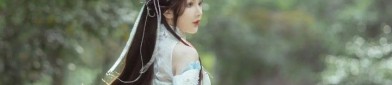 The Splendor of Traditional Chinese Style:The Red Horseface Skirt