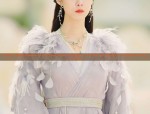 The Elegance of a Wedding-Ready Horseface Skirt Ensemble