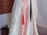 Embracing Traditional Elegance:The Rise of Young Qipao Fashionistas