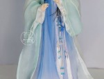 Maternal-Child Harmony in Traditional Hanfu Fashion:A Tale of a Mother-Daughter Duo