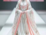 Traditional Tang-Style Embroidery on National-Inspired Upperwear
