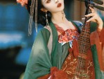 Tao Yumeis Cheongsam:The Essence of Silk Beauty