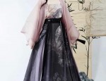 The Role of Cheongsams Inner Layer:The Qipaos Undershirt