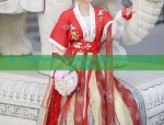 The Elegance of a Cheongsam Woman:The Allure of Mid-Length Sleeves