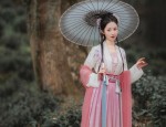 Traditional Chinese Style:Short-cut Ma-mens Skirt Set with a Touch of National Charm