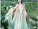 One-Year-Old Hanfu Baby Girl:The Joy of Her Journey into Traditional Beauty