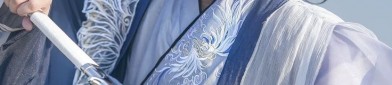 Vintage-Inspired Cheongsam and Brooch:A Journey Through Traditional Elegance
