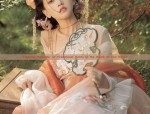 Plus-Size Real Silk Cheongsam:Embracing the Beauty of Traditional Elegance