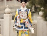 The Elegance of Horseface Skirt and Fan Dance:A Cultural Fusion