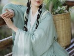 Autumn Qipao:Embracing the Elegance of Falling Leaves