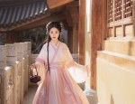 The Rise of Cheongsam-Inspired毛衣连衣裙，传统与时尚的完美融合