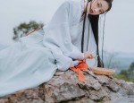 Reinventing Traditional Chinese Style Qipao for Modern Women in Autumn Winter Fashion