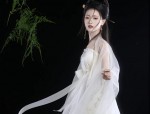 The Charm of a Horseface Skirt and White Jacket
