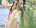 The Journey of a 4-Year-Old Child in the World of Hanfu Han Chinese Traditional Clothing)