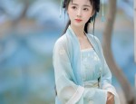 Engaged in Style:The Long-Lasting Charm of Half-Sleeve Cheongsam for the Big Day
