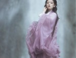 The Ethereal Elegance of Wind-kissed One-sleeved Horseface Skirt
