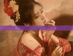 Ancient Charm with Modern Touches:The Perfect Pairing of Traditional Chinese Costumes and Bags