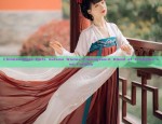 Ethereal Beauty of Hanfu in the Gardens Dreamlike Encounter with the Splendid Jade Flower