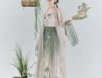 Ancient Style Hairpins,Autumn-Winter Maotai Skirt and the Charm of Traditional Chinese Fashion