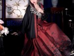 Vintage Shoes and Cheongsam:A Blend of Traditional Elegance
