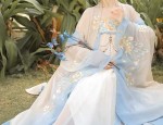 The Rise of Hanfu Hair Accessories:The Role of Fake Hair Headbands in Modern Fashion