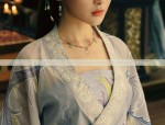 Embracing Green:The Elegance of Green-Dyed Cheongsam with Self-Cultivation