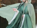 2024 New Silk Velvet Cheongsam:Embracing Traditional Elegance with Modern Glamour