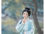 Parent-Child Harmony in Traditional Chinese Fashion:The Rise of Hanfu in Family Culture