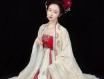 Mystic Maiden in Traditional Chinese Attire:The Fusion of Japanese Aesthetics and Hanfu Fashion