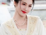 The Splendor of Hanfu:The Red Charm of Jin-Jin Dynasty