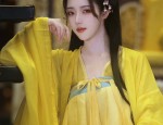 The 12-Year-Old Hanfu Girl:Embracing Traditional Elegance