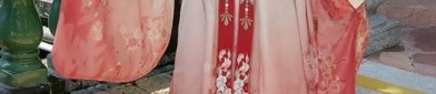 Spring Splendor:The Revival of Hanfu in Vibrant Colors