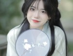 The Rise of Hanfu Underwear:The Story of a汉服内衣女