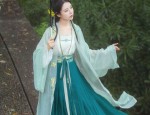The Original Hanfu of Wind and Moon:A Tale of Misty Rain