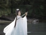 Soft Satin Cheongsam:A Glance into Traditional Chinese Elegance