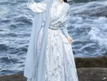 Authentic Hanfu Style with the Nine-Tailed Fox:A Cultural Journey