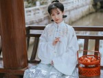 Green Jewelry in Hanfu Fashion:The Charm of Jade-Green Necklaces