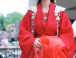 The Splendor of Southern Song:The Cultural Significance of Hanfu in the Form of Nangezizi