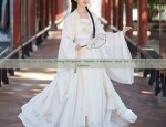 Epic Journey in a Long Song:Original Hanfu Fashion and Its Cultural Significance