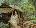 The Journey of a 12-Year-Old Hanfu Girl in Grade Six
