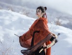 The Splendor of Blue Hanfu Yunjian:A Journey into Traditional Chinese Elegance