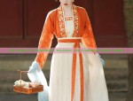 The Elegance of Qipao:Wests Encounter with Traditional Chinese Beauty