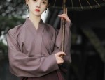 Winter Cheongsam:A Loose Fit for Comfort and Style