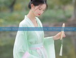 Plus Size Mang Xian裙:Embracing the Beauty of a 90kg Ladys Fashion Statement