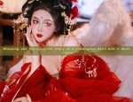 Blooming and Decaying:The Story of a Cheongsam Skirt with a Quiet Charm